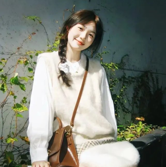 陆先生我们好像在哪见过